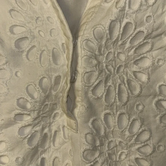 Lilly Pulitzer Bekah dress. White eyelet size small. Like new condition - Picture 4 of 7